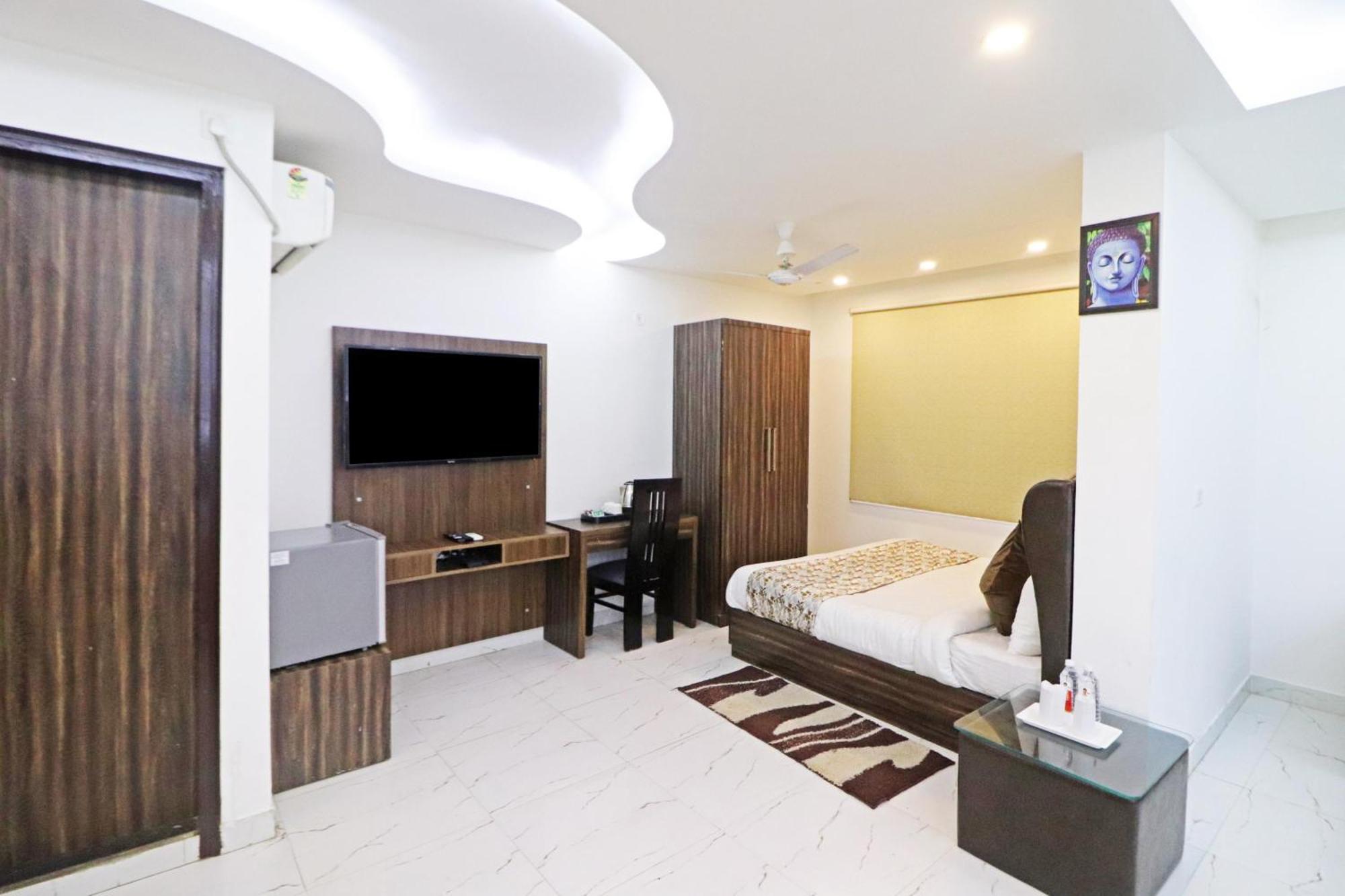 Hotel Mayda Prime Near Delhi Airport Ню Делхи Екстериор снимка