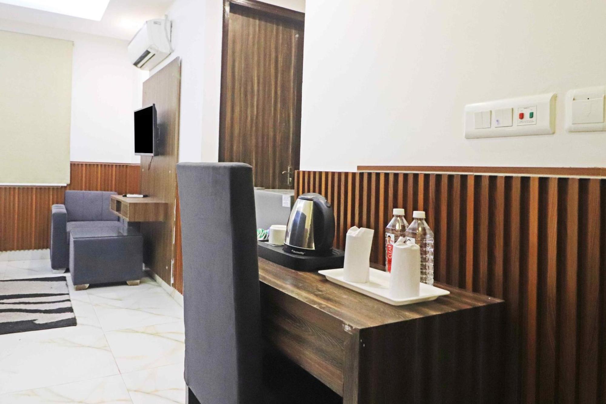 Hotel Mayda Prime Near Delhi Airport Ню Делхи Екстериор снимка