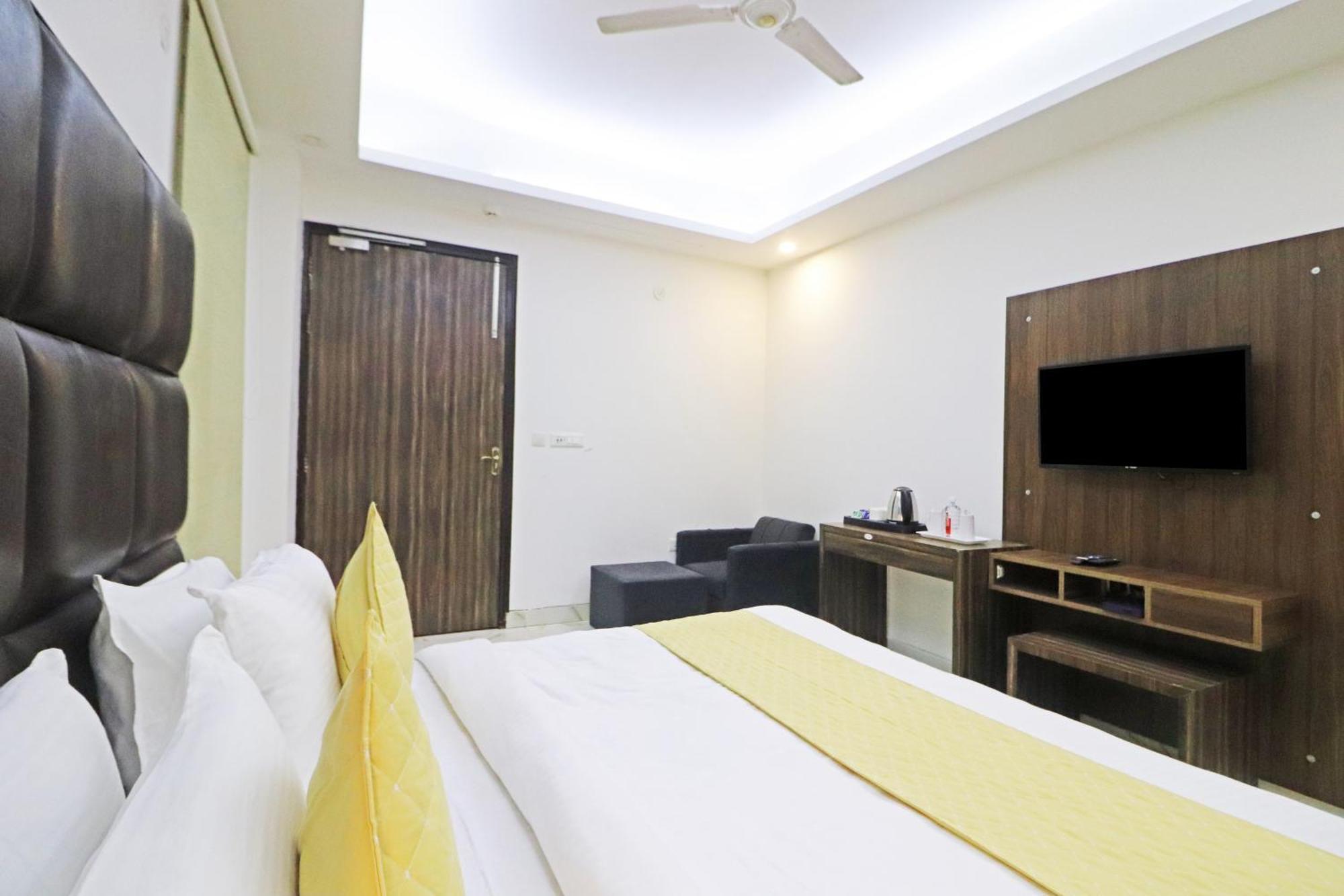 Hotel Mayda Prime Near Delhi Airport Ню Делхи Екстериор снимка