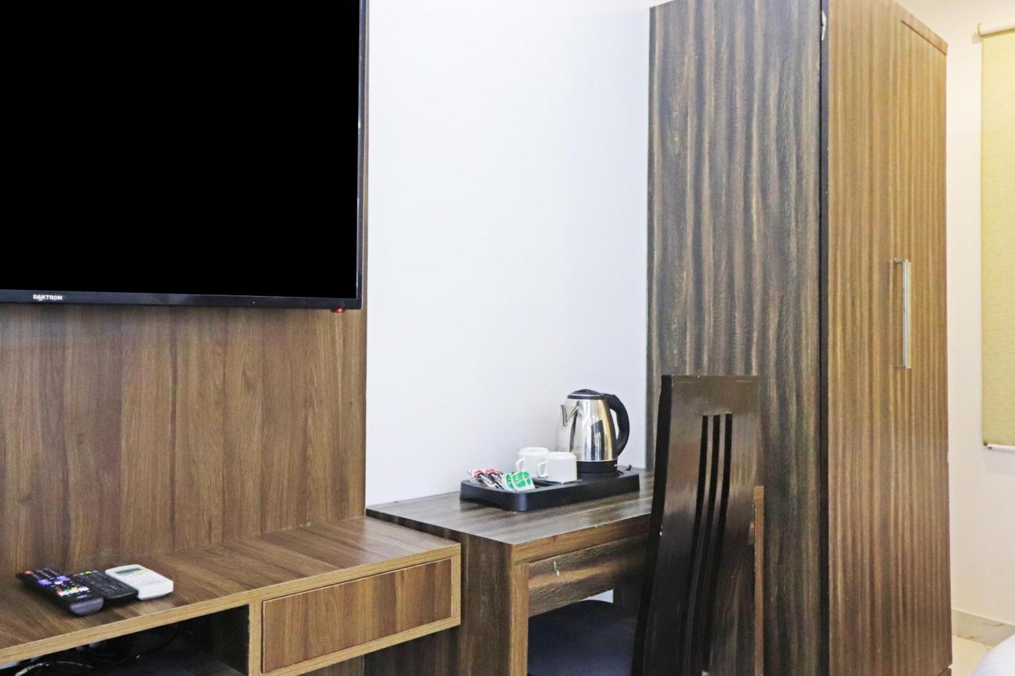 Hotel Mayda Prime Near Delhi Airport Ню Делхи Екстериор снимка