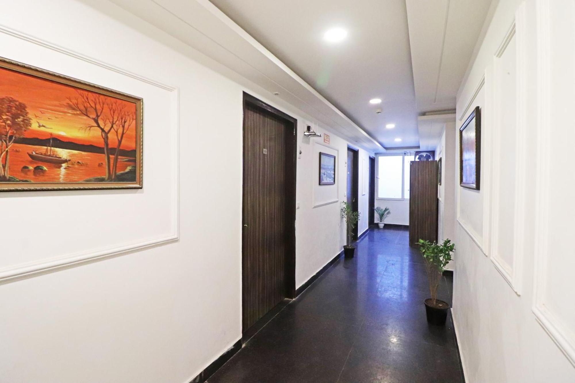 Hotel Mayda Prime Near Delhi Airport Ню Делхи Екстериор снимка
